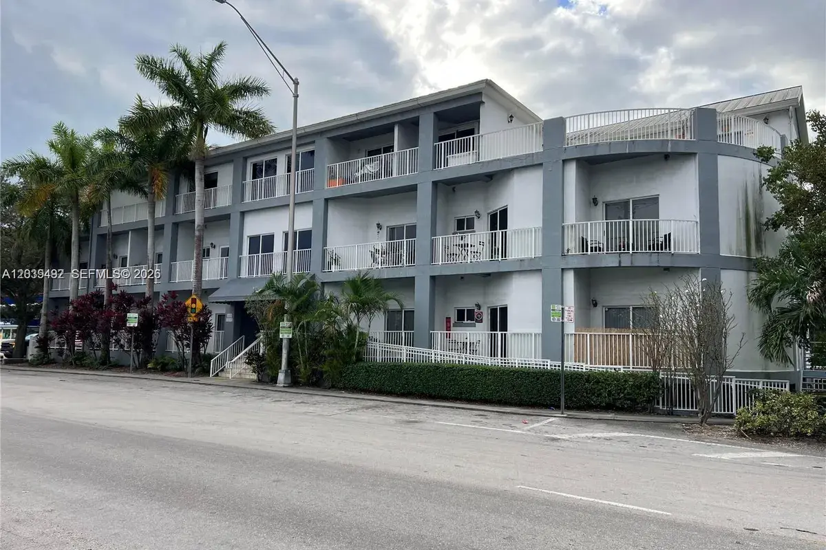 2734 Bird Ave # 114, Miami FL 33133
