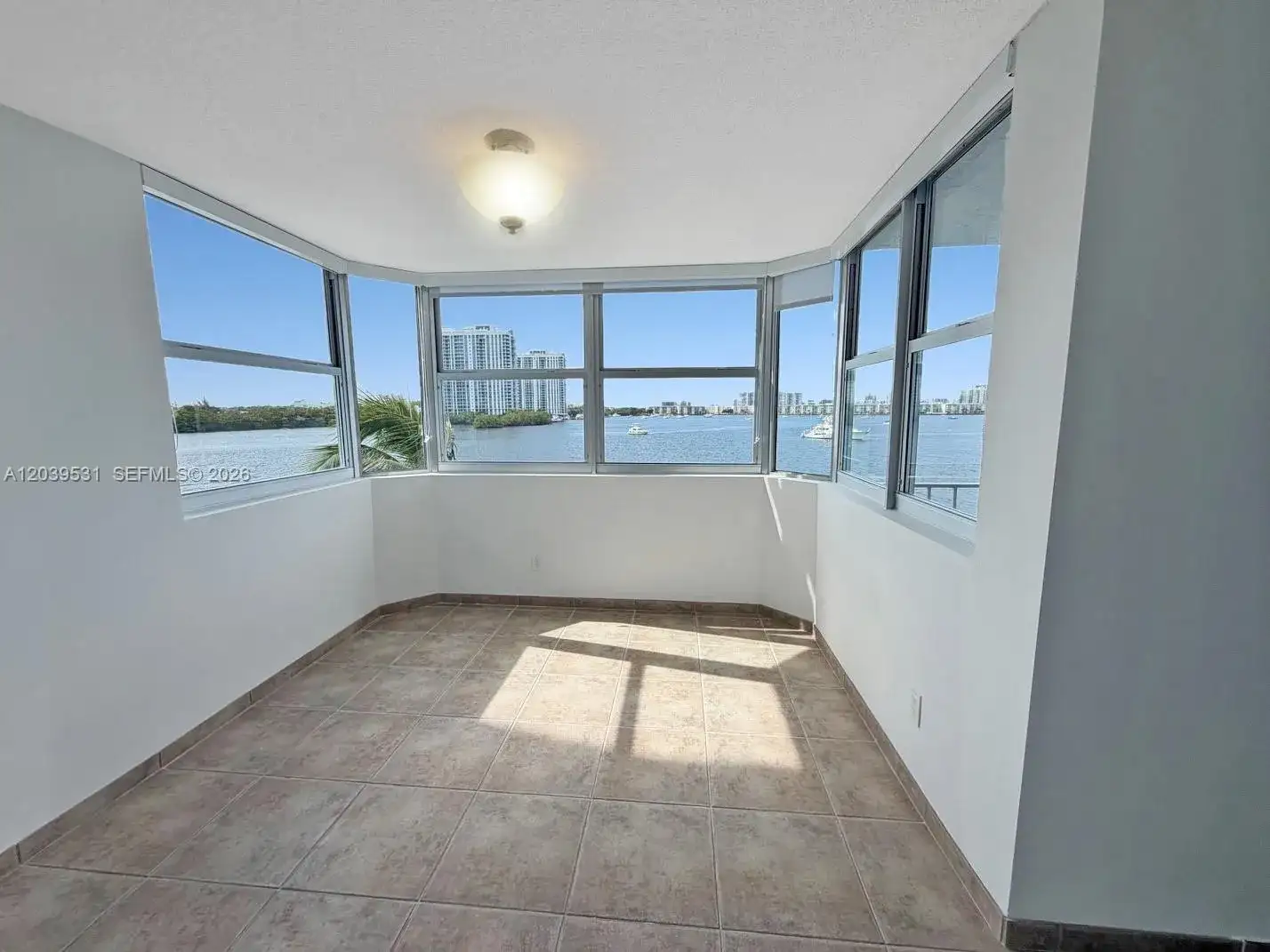16546 NE 26th Ave # 4B, North Miami Beach FL 33160 photo 4