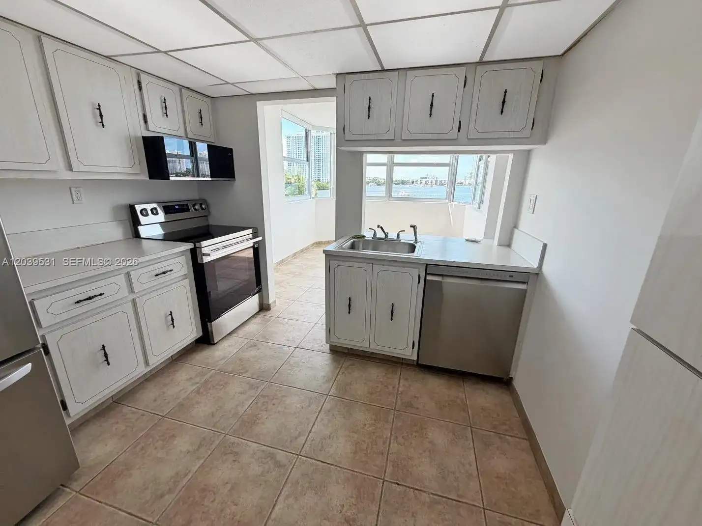 16546 NE 26th Ave # 4B, North Miami Beach FL 33160 photo 5