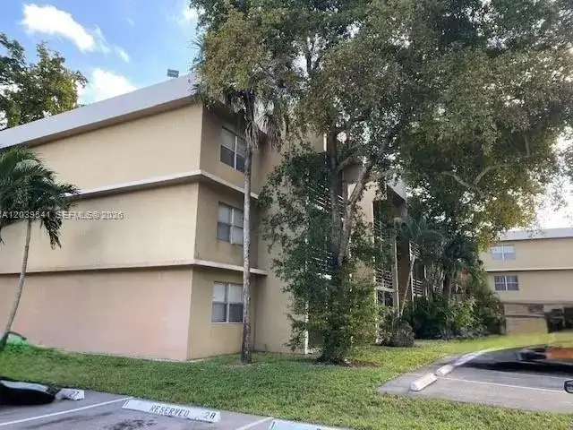 4205 N UNIVERSITY DR # 309, Sunrise FL 33351 photo 2