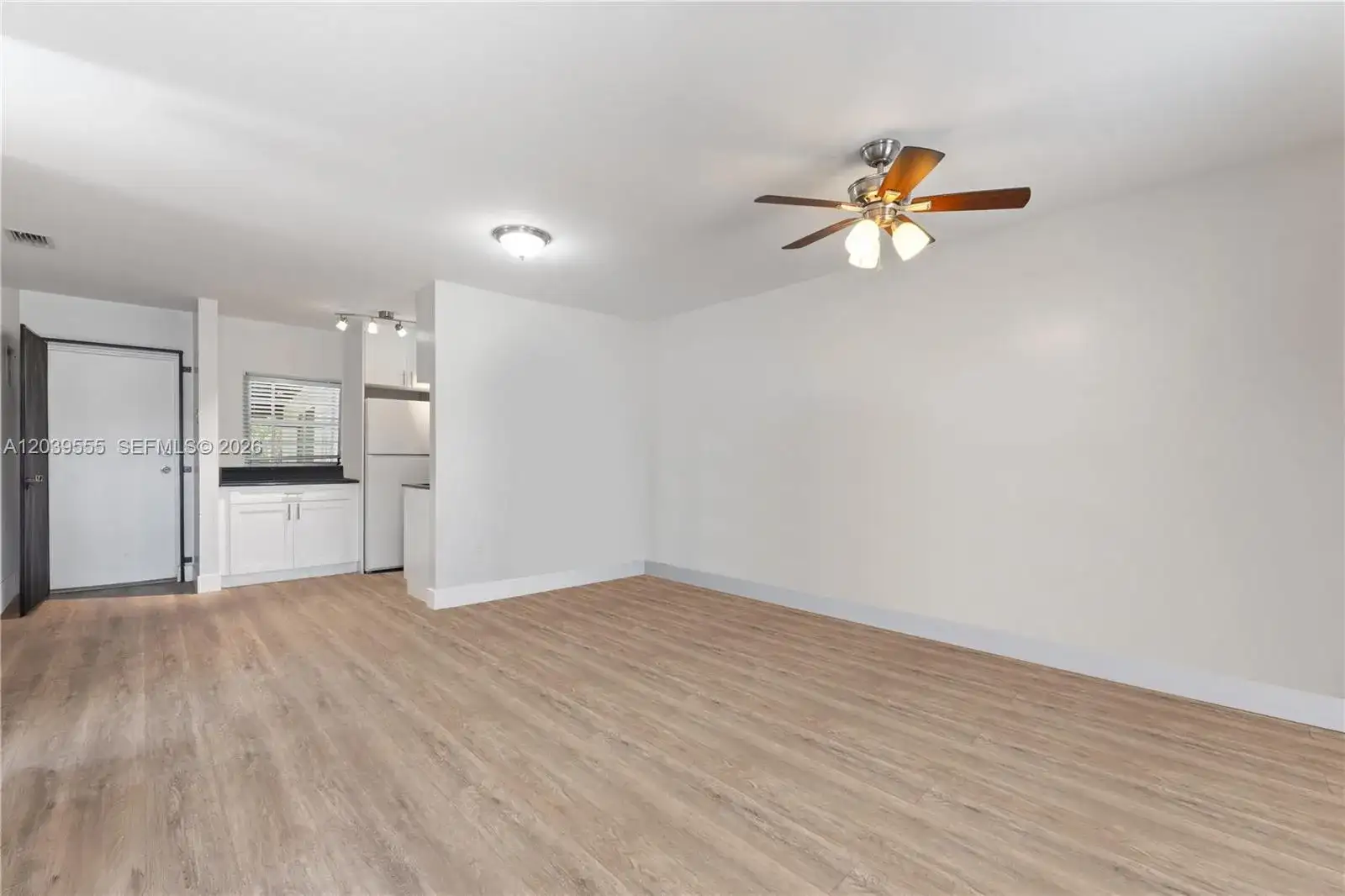 10544 SW 182nd St, Miami FL 33157 photo 2