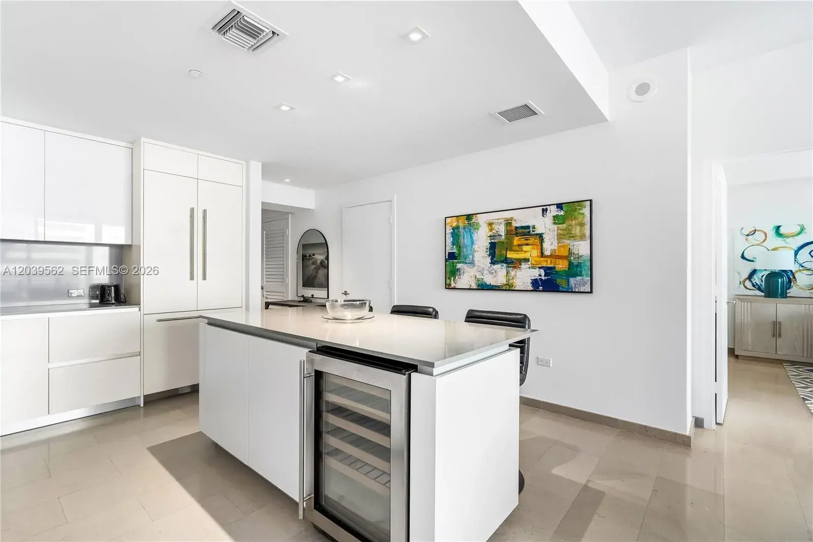 88 SW 7th St # 1006, Miami FL 33130