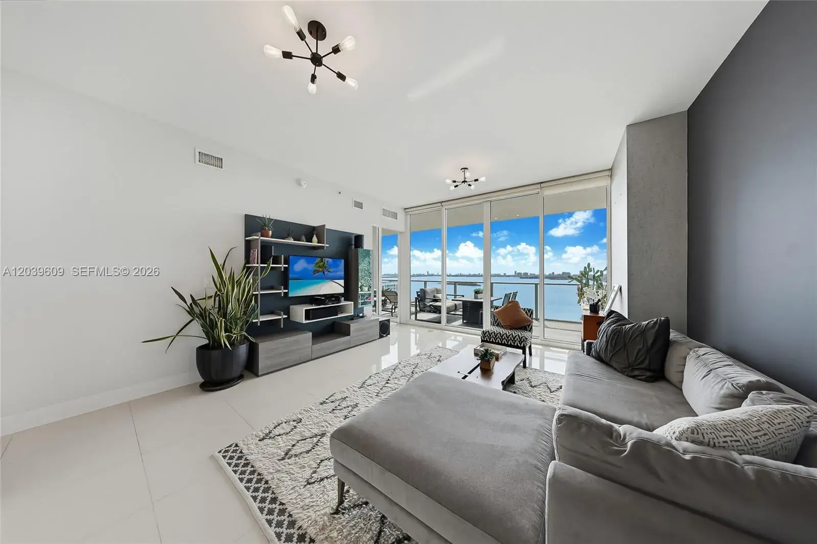 2020 N Bayshore Dr # 1708, Miami FL 33137