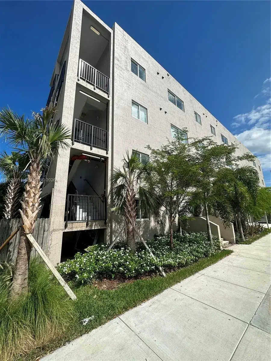 2311 NW 22nd Ave # 406, Miami FL 33142 photo 4