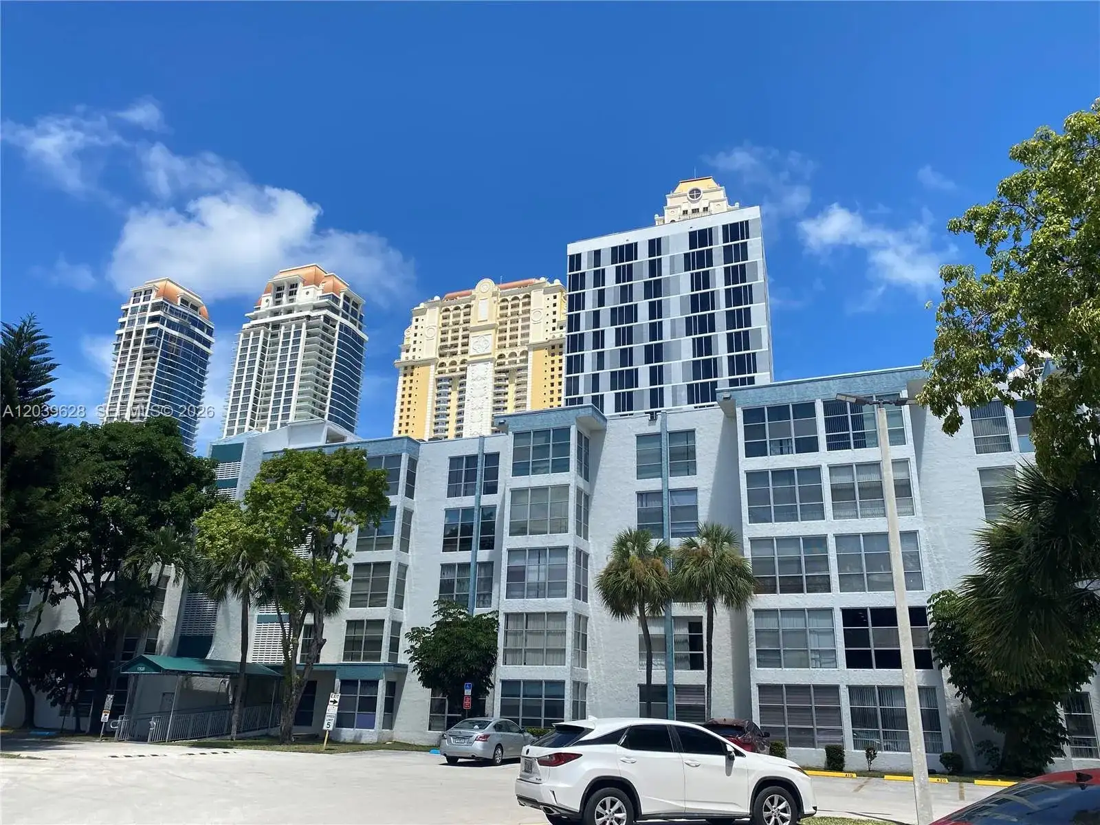 200 177th Dr # 216, Sunny Isles Beach FL 33160 photo 3