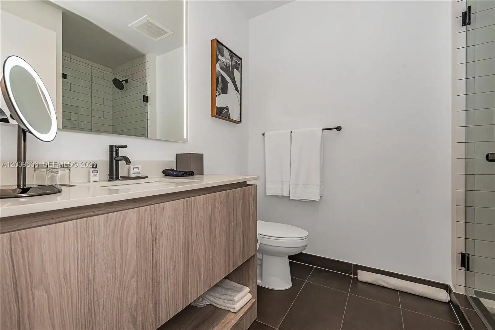398 NE 5th St # 2904, Miami FL 33132 photo 5