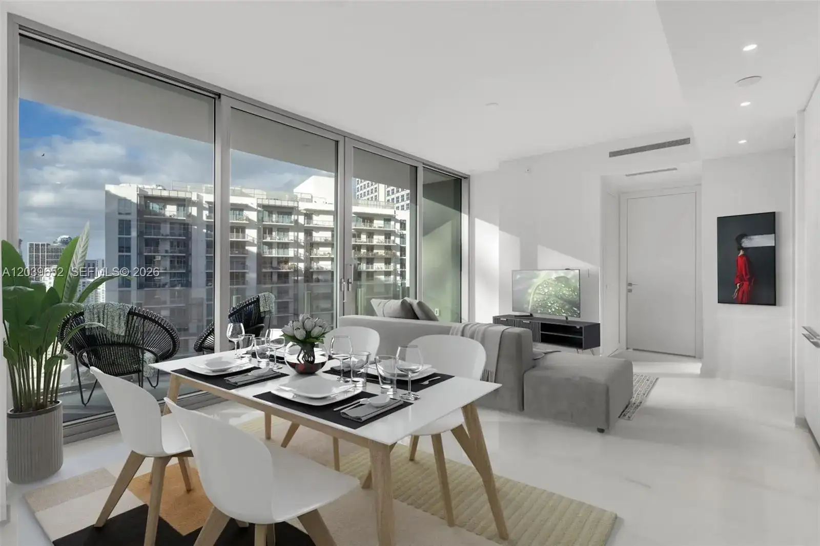 300 Biscayne Blvd Way # 4008, Miami FL 33131 photo 2