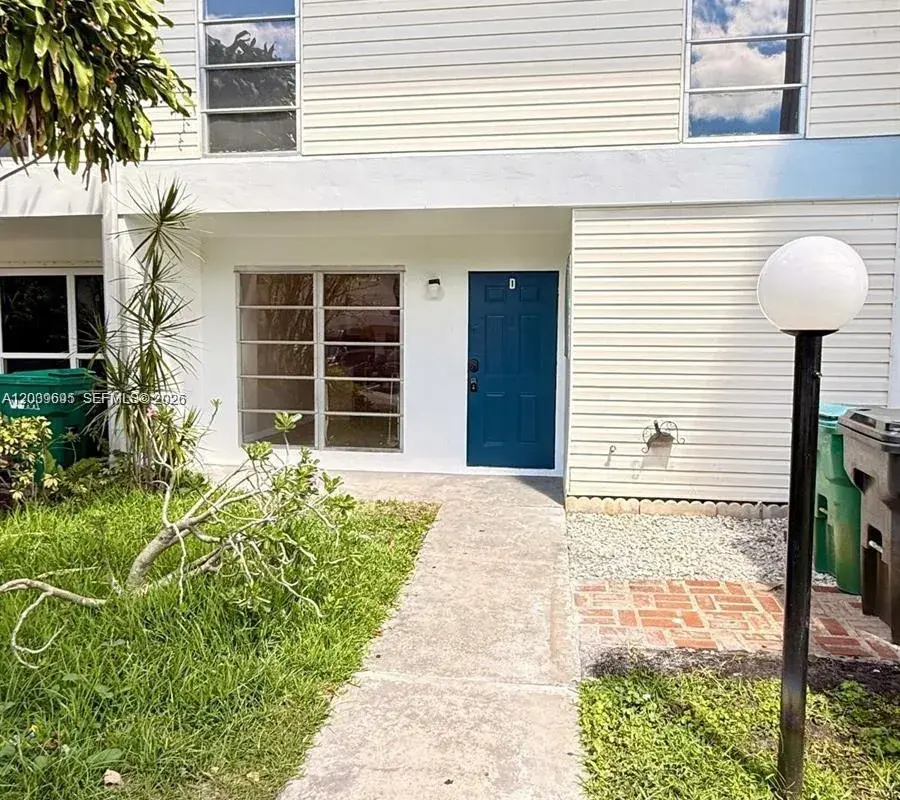 3301 Raleigh St # 4D, Hollywood FL 33021