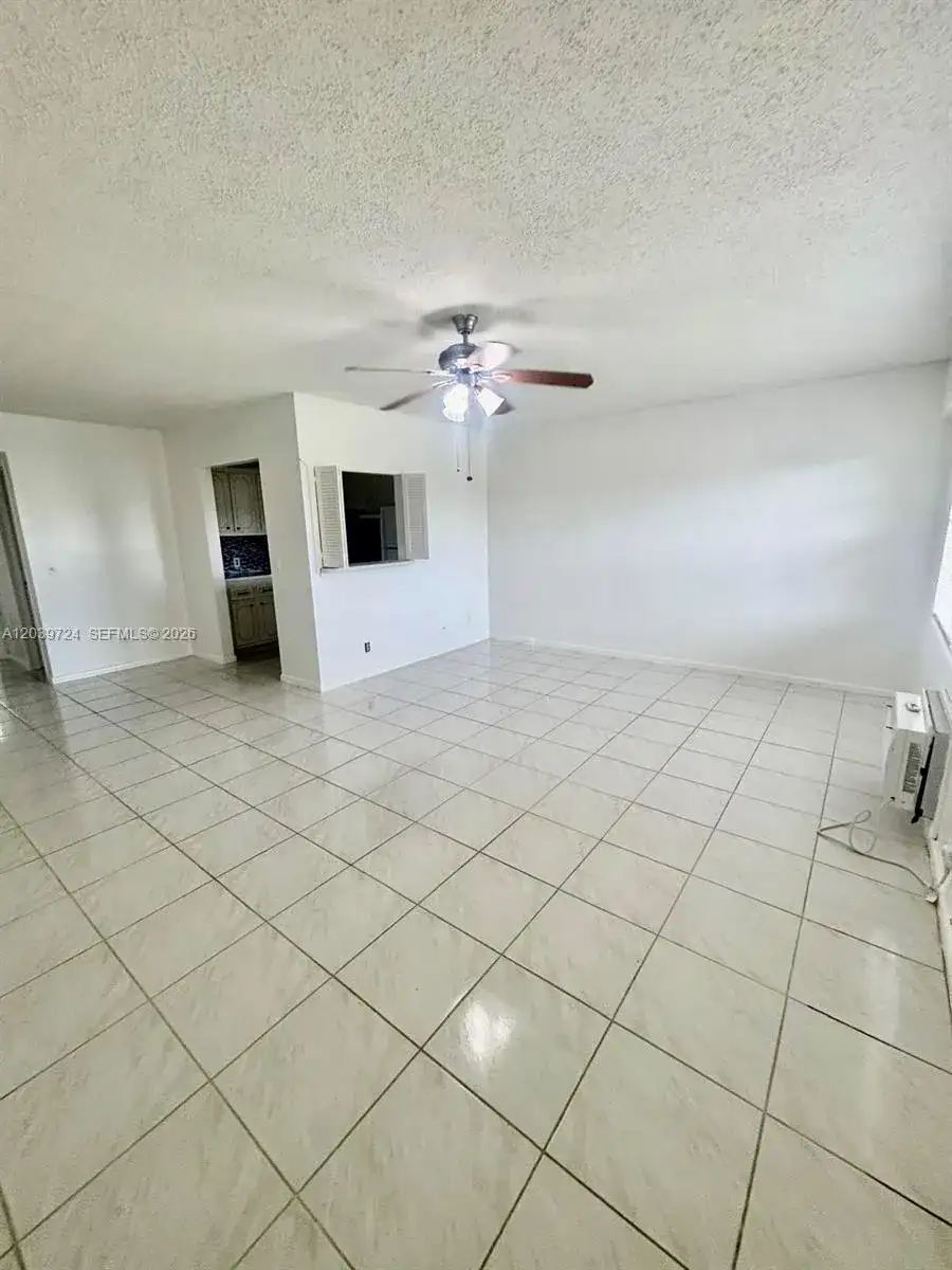 202 Mansfield, Boca Raton FL 33434 photo 2