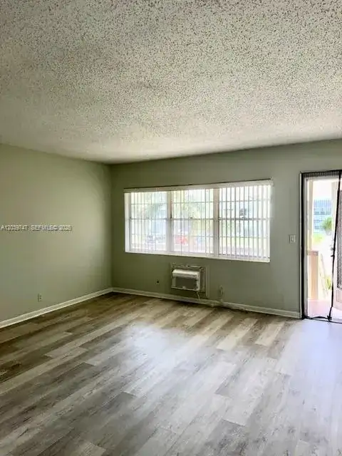 119 Salisbury, West Palm Beach FL 33417 photo 2