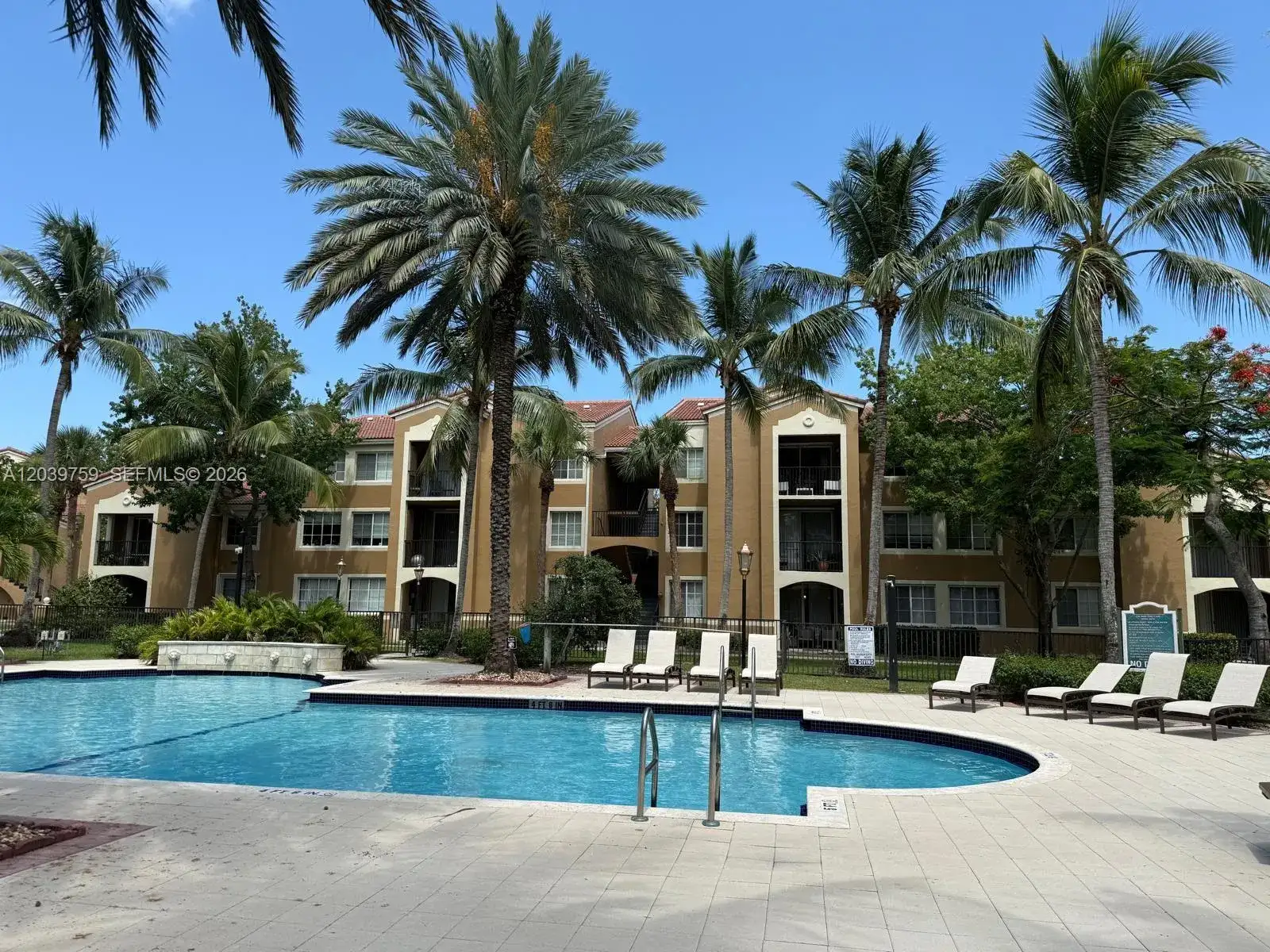 8050 N Nob Hill Rd # 105, Tamarac FL 33321 photo 2