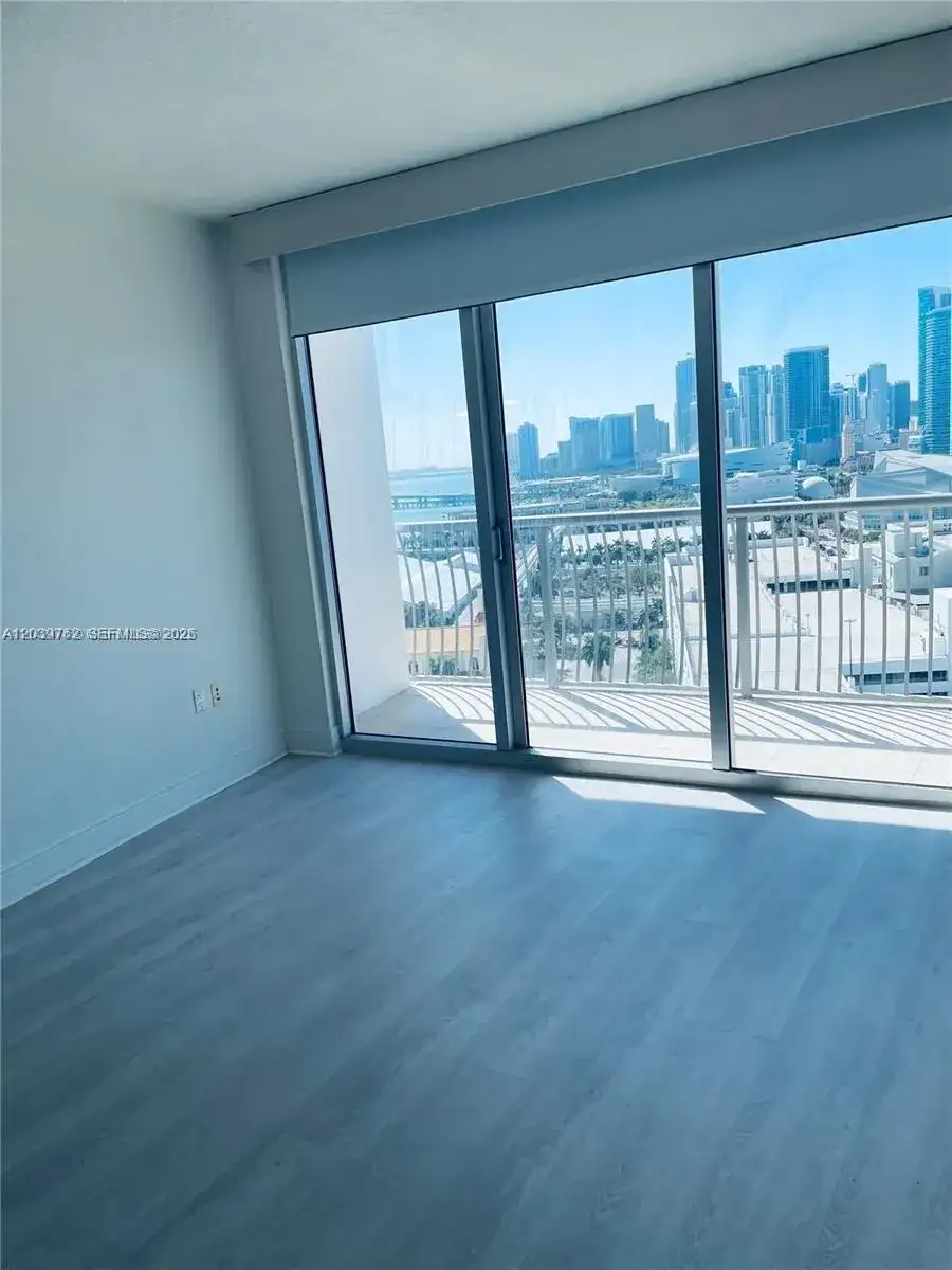 1750 N Bayshore Dr # 2112, Miami FL 33132 photo 5