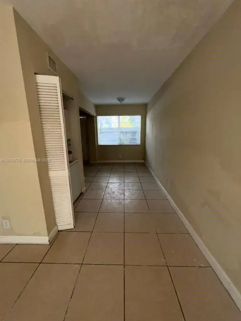4625 NW 9th Dr # 4625, Plantation FL 33317 photo 3