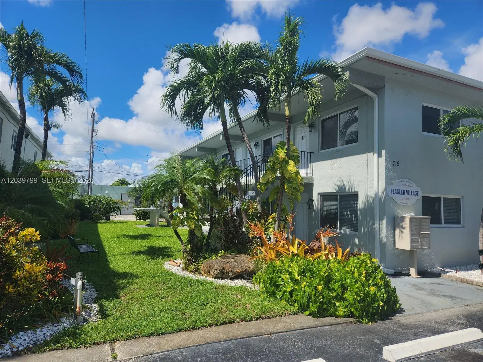 715 NE 2nd Ave # 204, Fort Lauderdale FL 33304