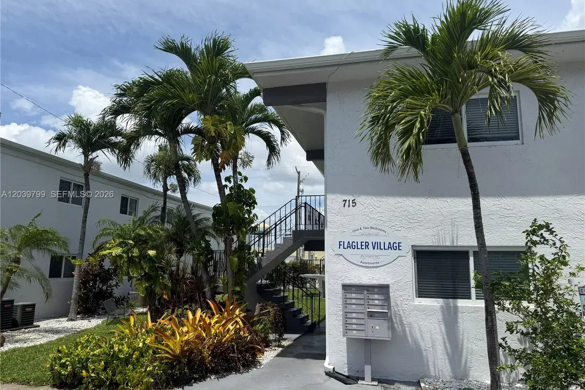 715 NE 2nd Ave # 204, Fort Lauderdale FL 33304