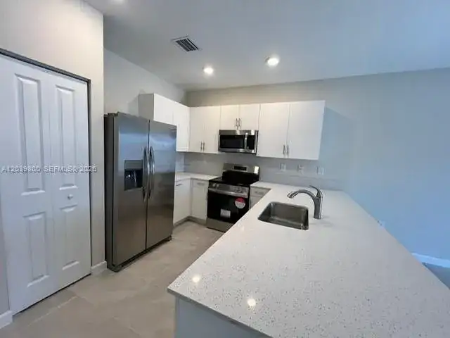 11889 SW 245th Ter, Homestead FL 33032 photo 4