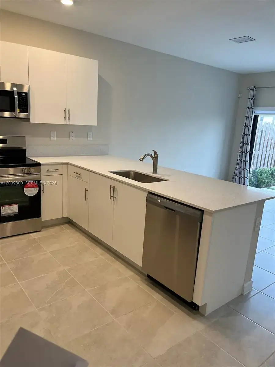 11889 SW 245th Ter, Homestead FL 33032 photo 5