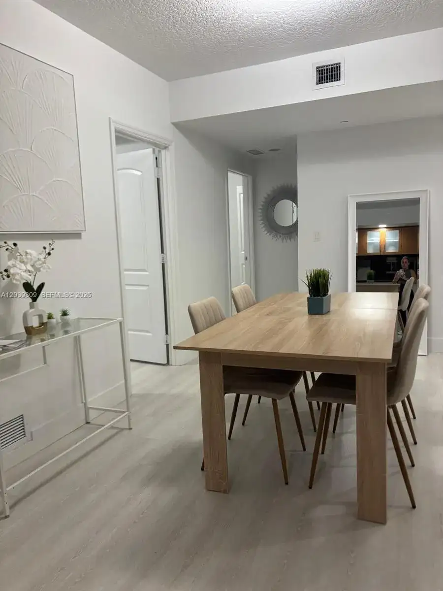 601 NE 23rd St # 806, Miami FL 33137 photo 3