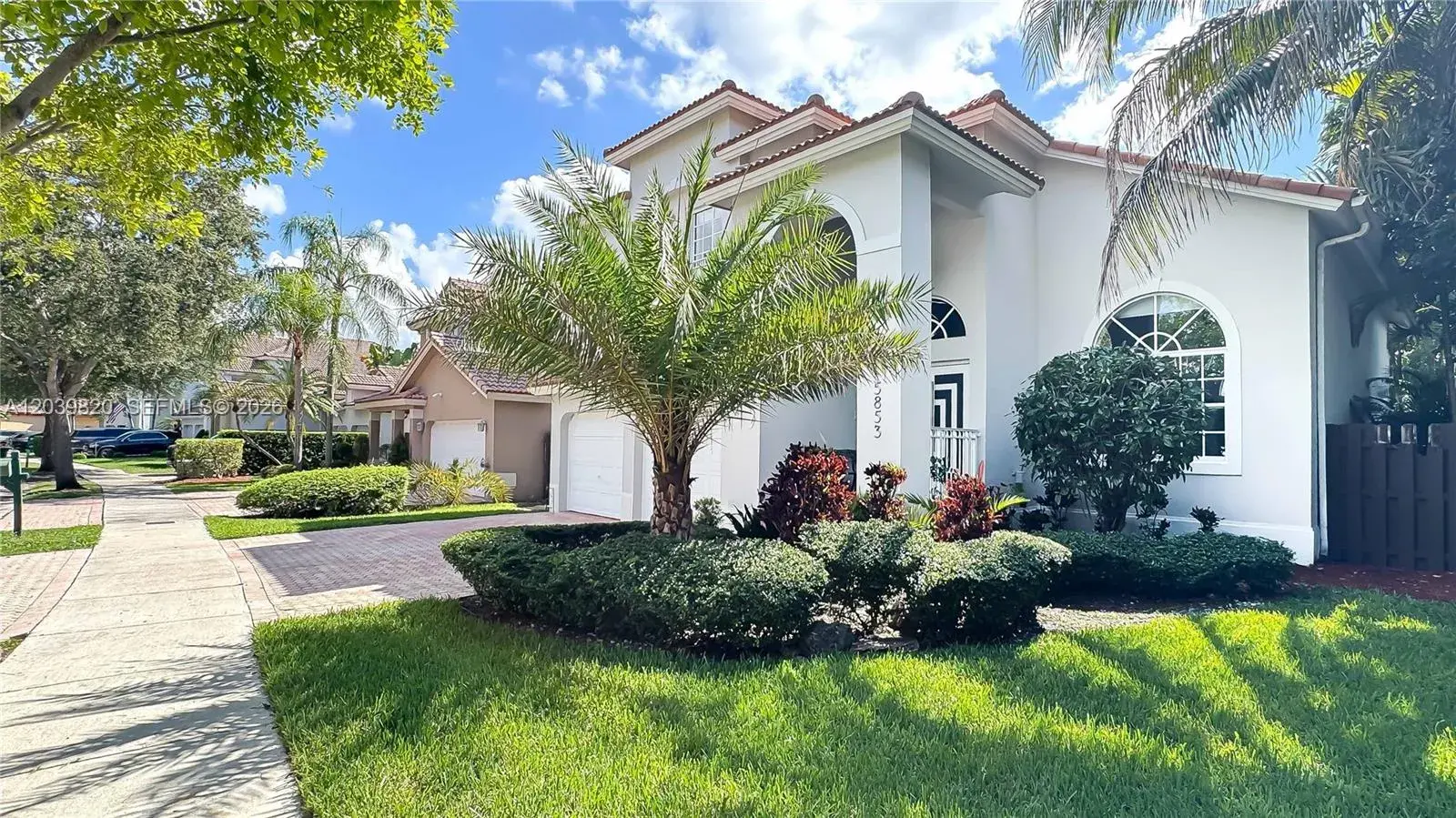 5853 NW 111th Ave, Doral FL 33178