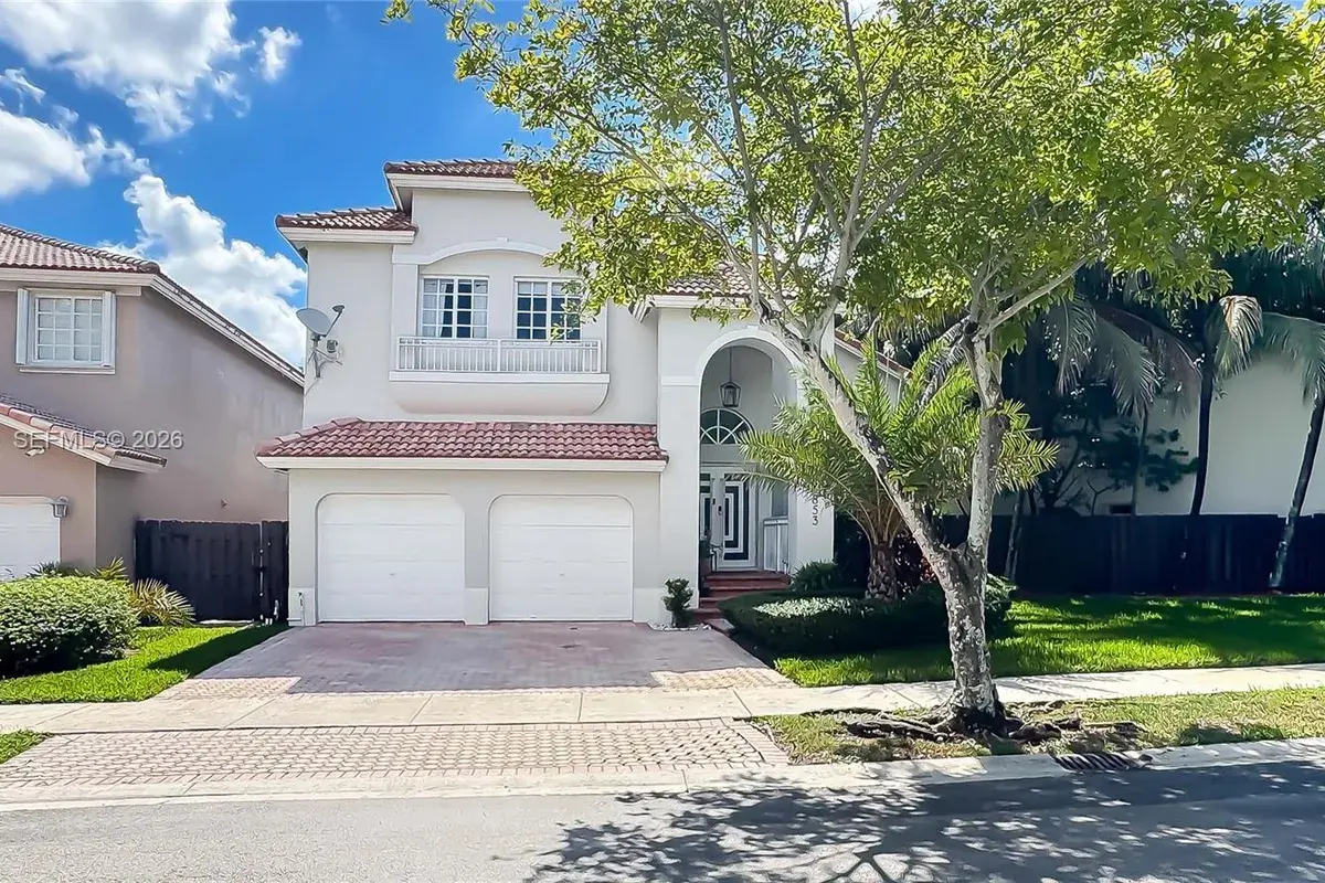 5853 NW 111th Ave, Doral FL 33178