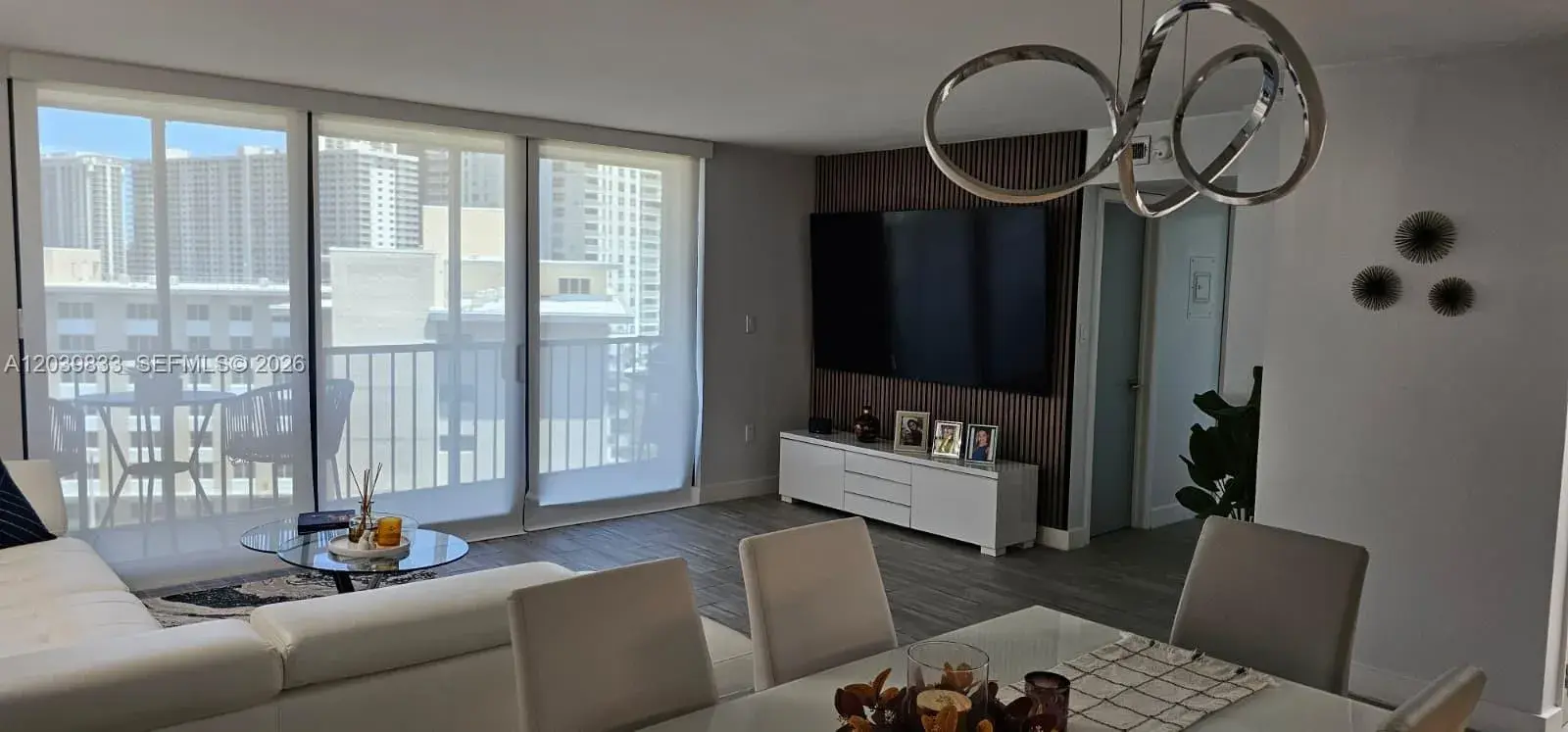17600 N Bay Rd # N906, Sunny Isles Beach FL 33160