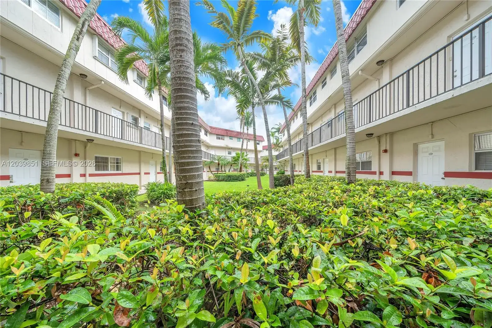 8650 SW 67th Ave # 1010, Pinecrest FL 33156 photo 4