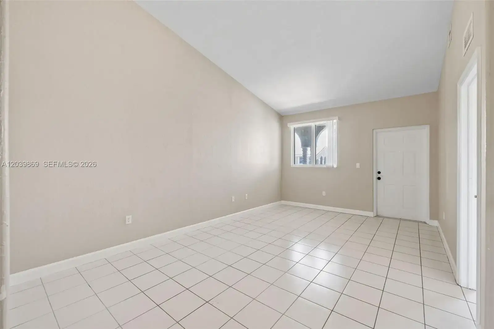 1692 SE 29th Ct # 205, Homestead FL 33035 photo 3