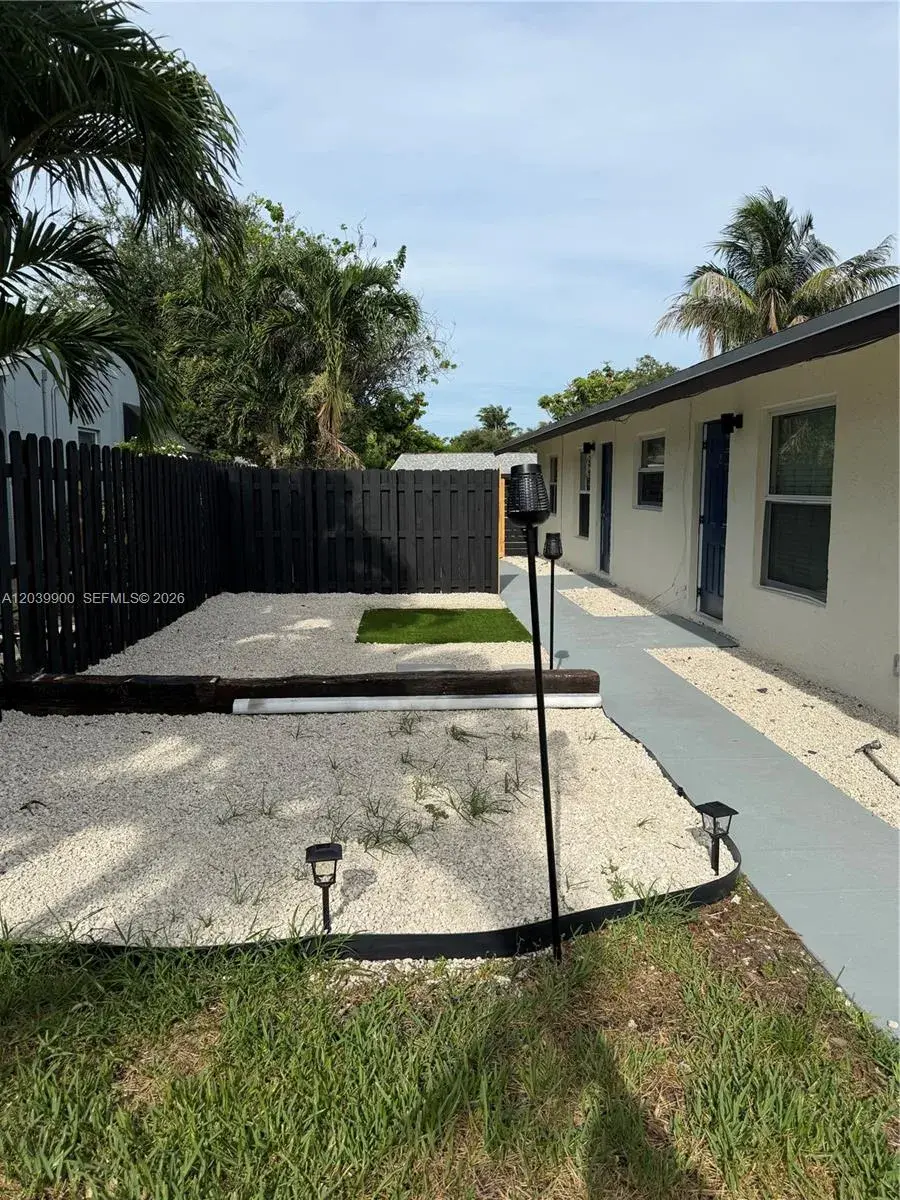 1533 NW 2nd Ave # 1, Fort Lauderdale FL 33311