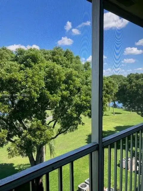 850 SW 133 Ter # 411B, Pembroke Pines FL 33027 photo 4