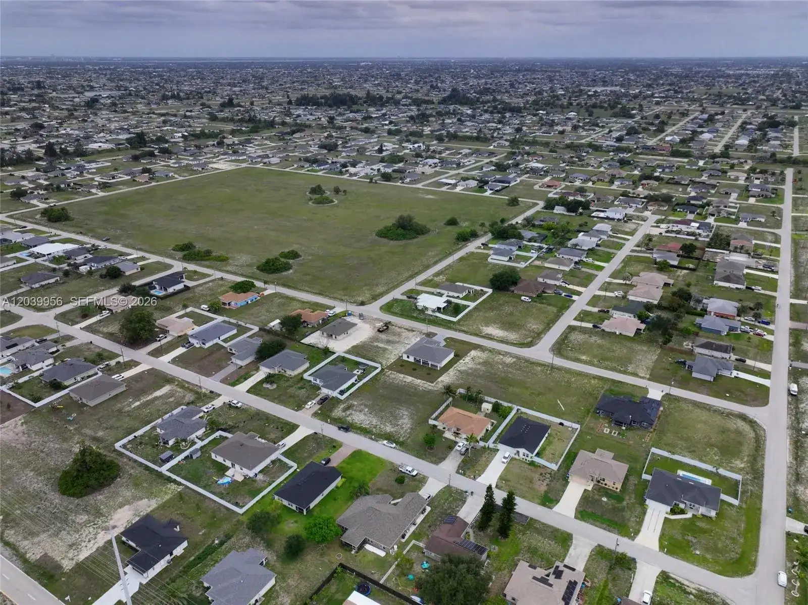 530 NW 23RD TER, Cape Coral FL 33993 photo 3