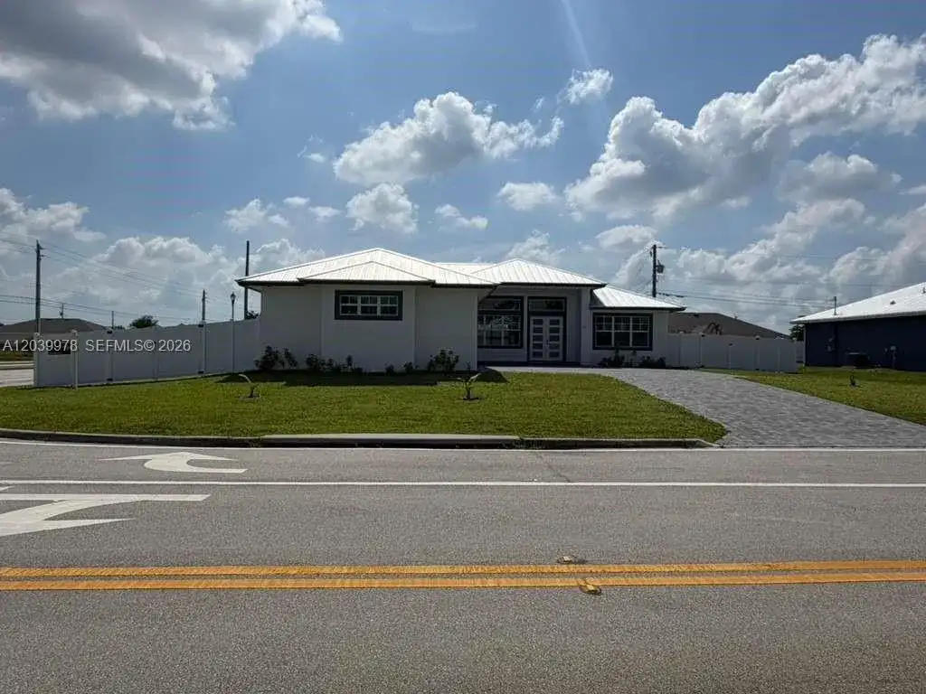 121 SW Sea Lion Rd, Port St. Lucie FL 34953 photo 4