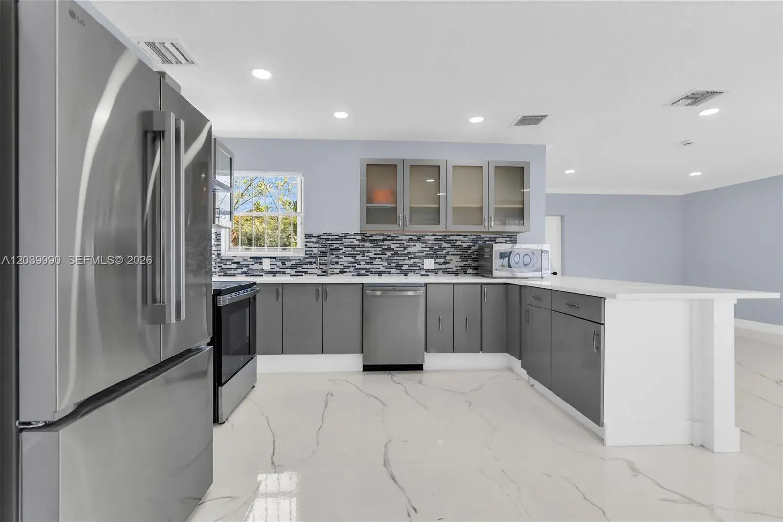 1010 NW 196th St, Miami Gardens FL 33169