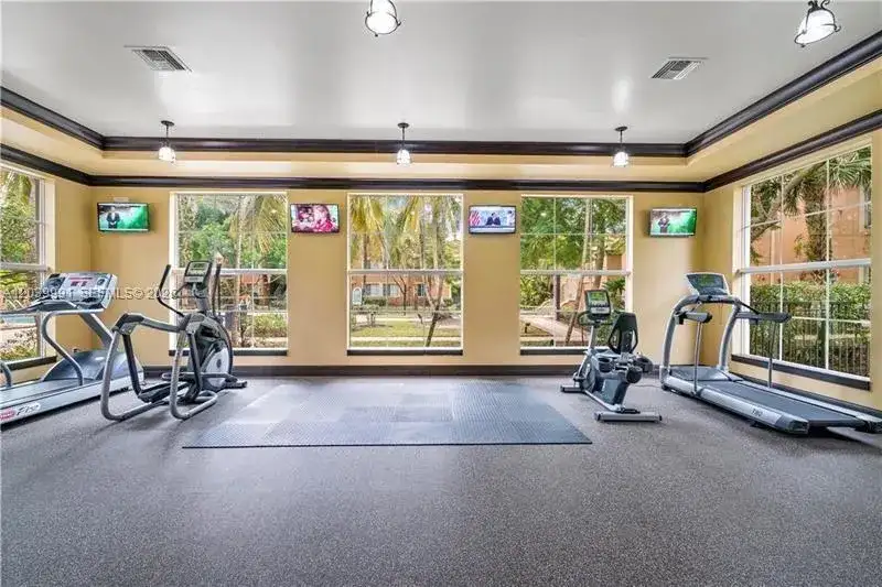 8030 N Nob Hill Rd # 102, Tamarac FL 33321 photo 3