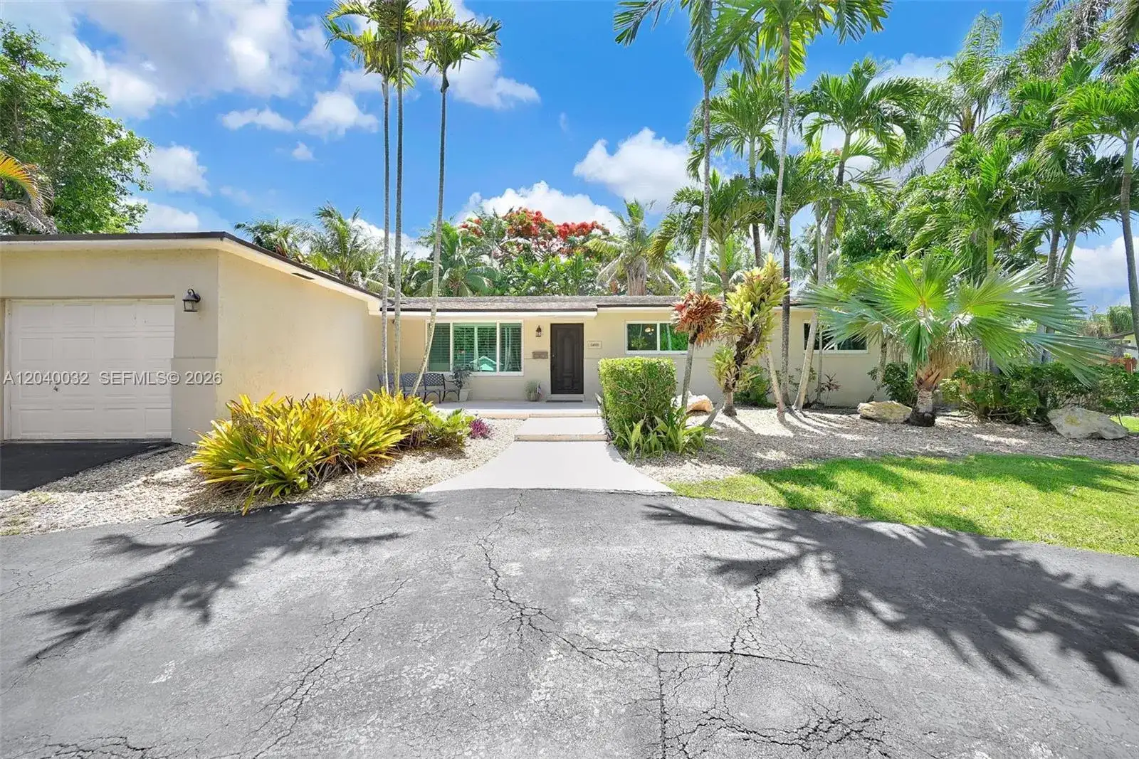14501 SW 99th Ave, Miami FL 33176 photo 2