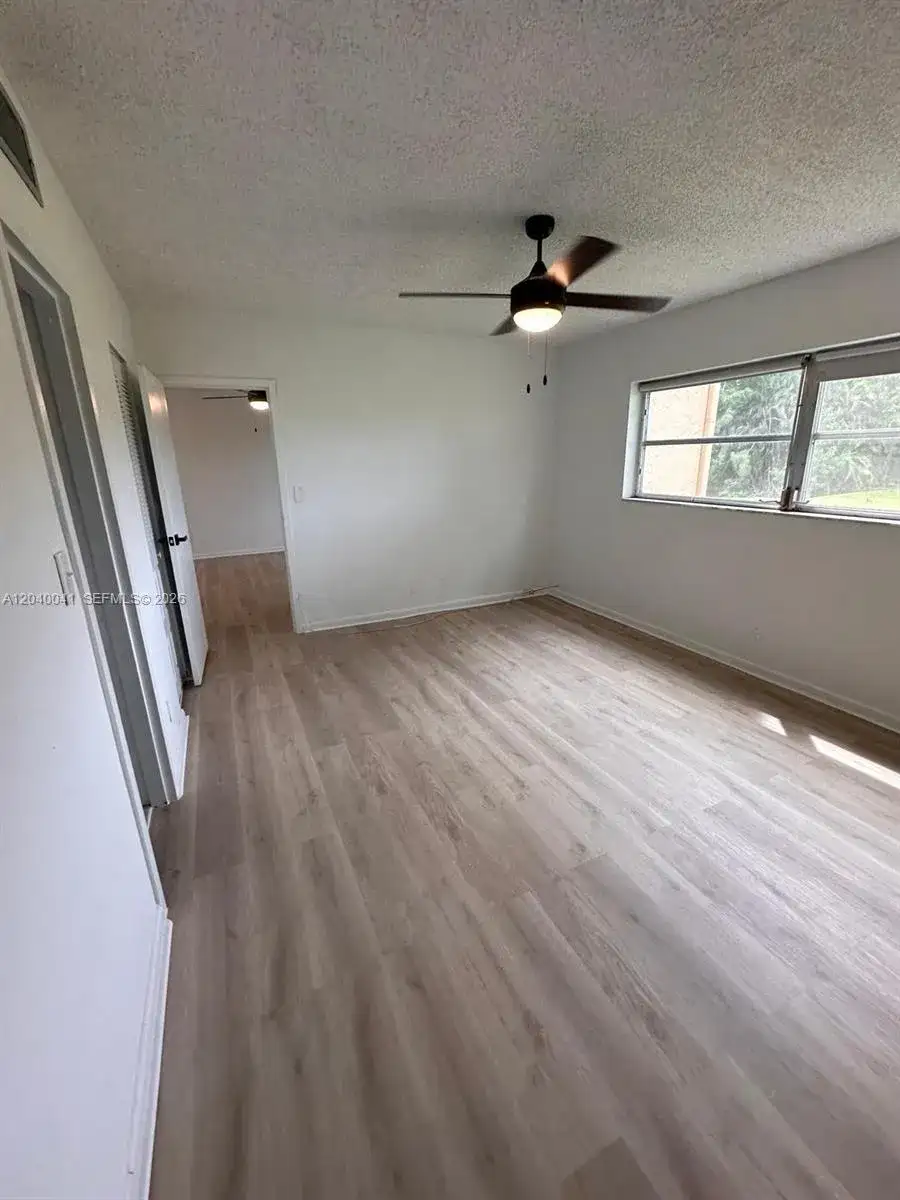 1035 Country Club Dr # 102, Margate FL 33063 photo 4