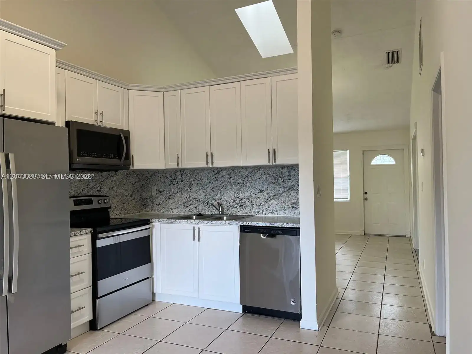 7321 Tam Oshanter Blvd, North Lauderdale FL 33068 photo 5