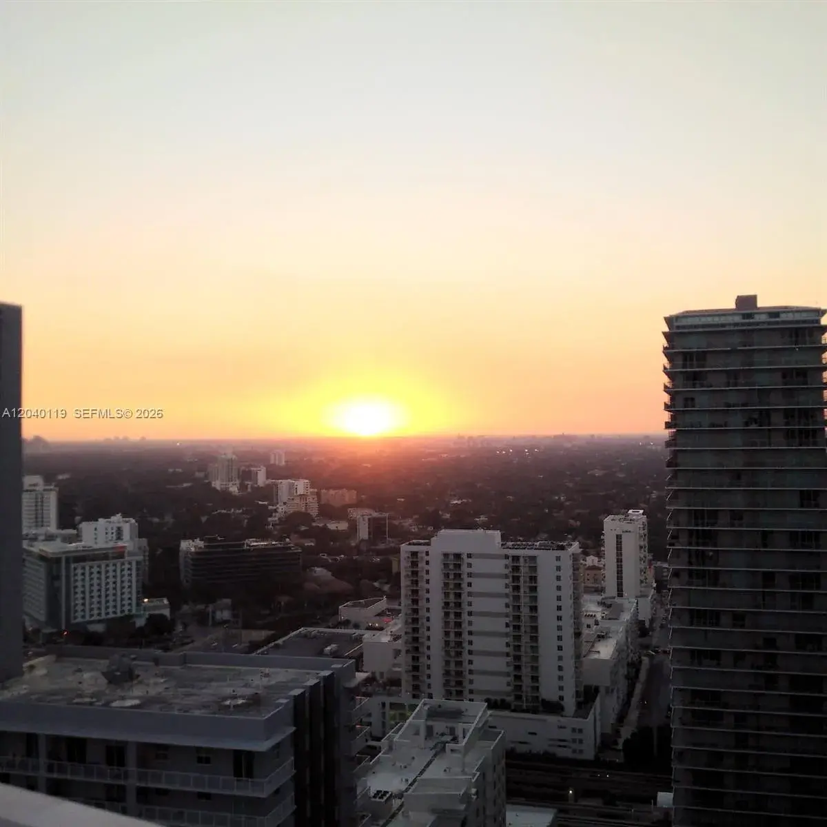 1080 Brickell Ave # 3203, Miami FL 33131