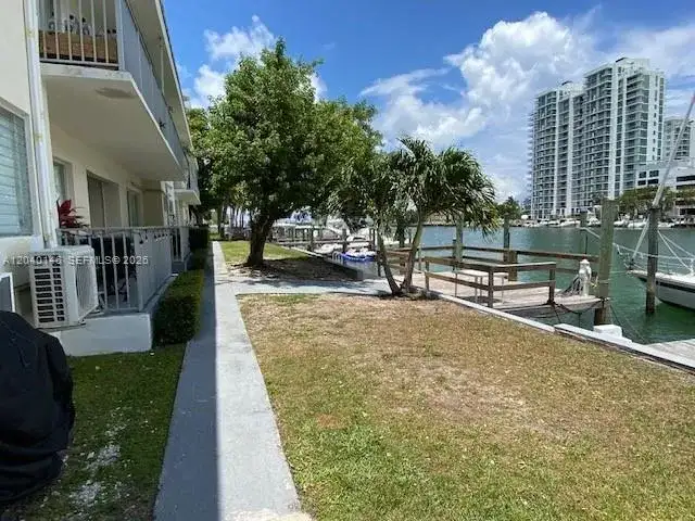 7925 West Dr # 9, North Bay Village FL 33141 photo 4
