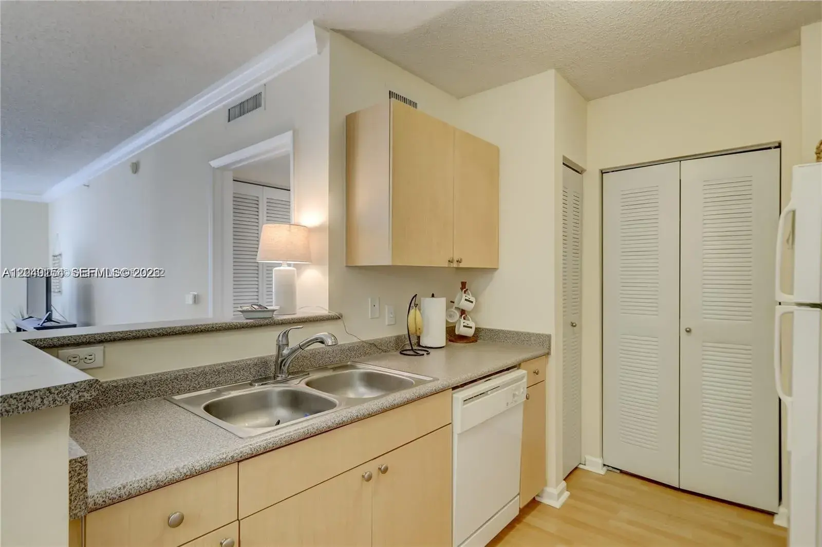 1919 Van Buren St # 620A, Hollywood FL 33020