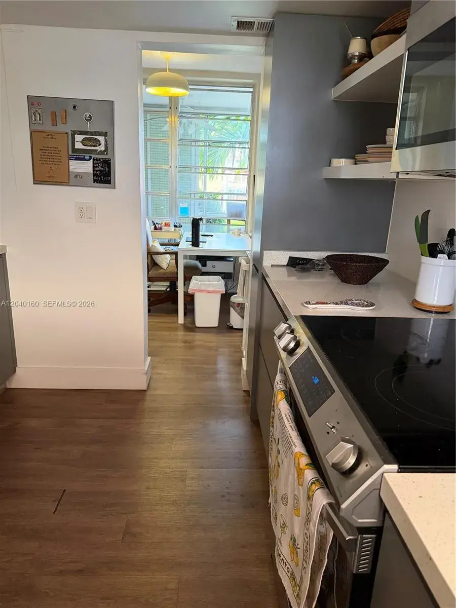 2980 Point East Dr # D101, Aventura FL 33160