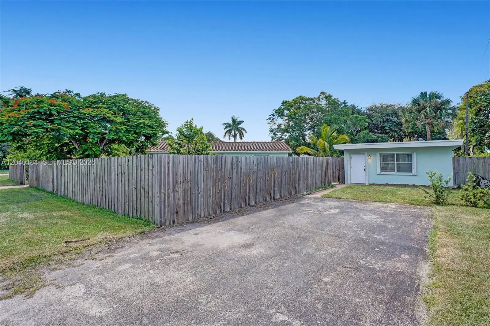2804 SW 16 Street, Fort Lauderdale FL 33312