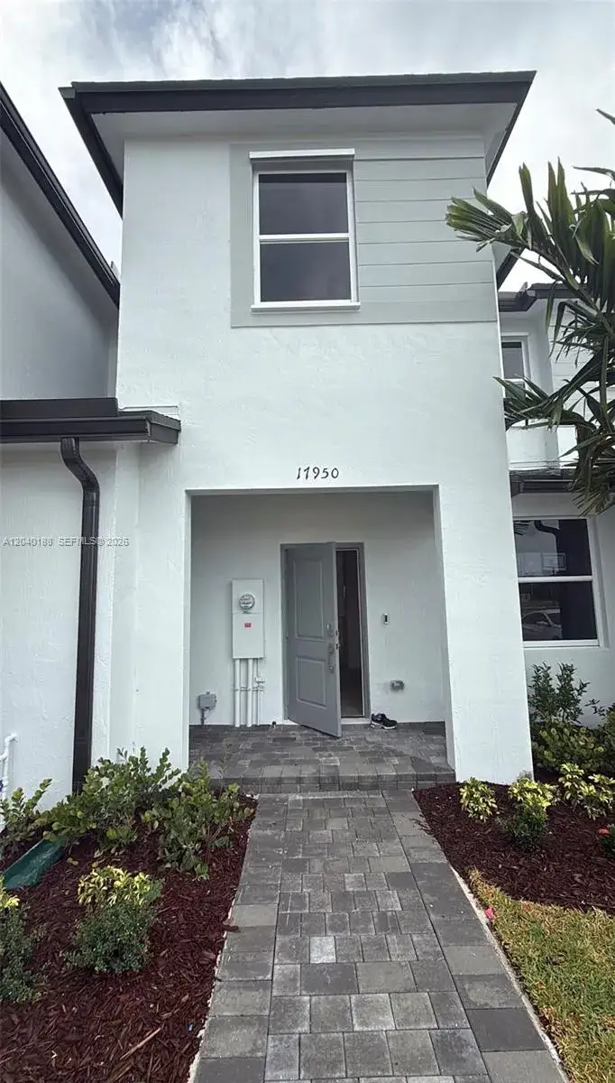 17950 SW 357TH TER, Florida City FL 33034