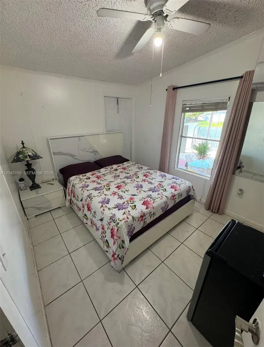 1013 SW 128TH Ave, Miami FL 33184