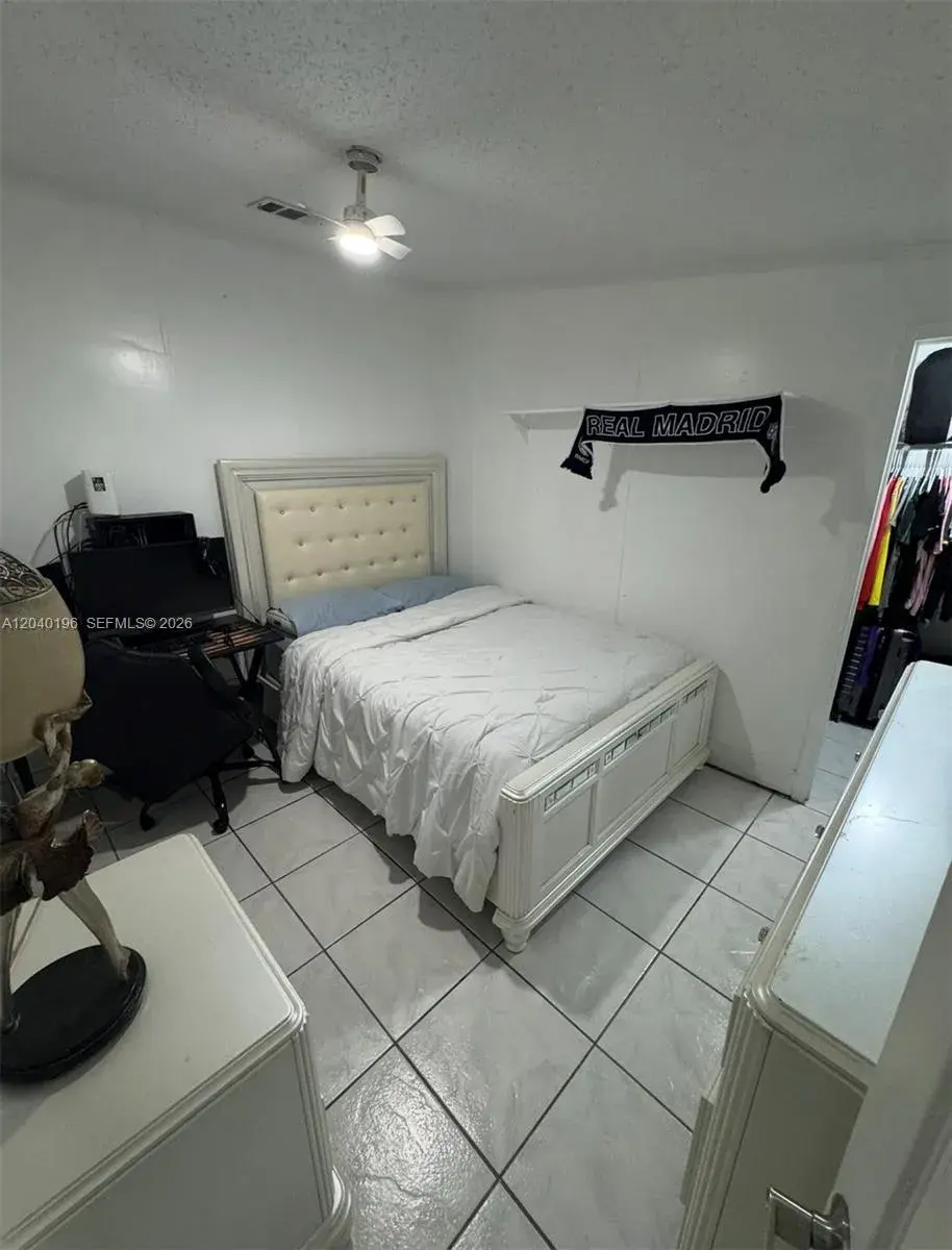 1013 SW 128TH Ave, Miami FL 33184