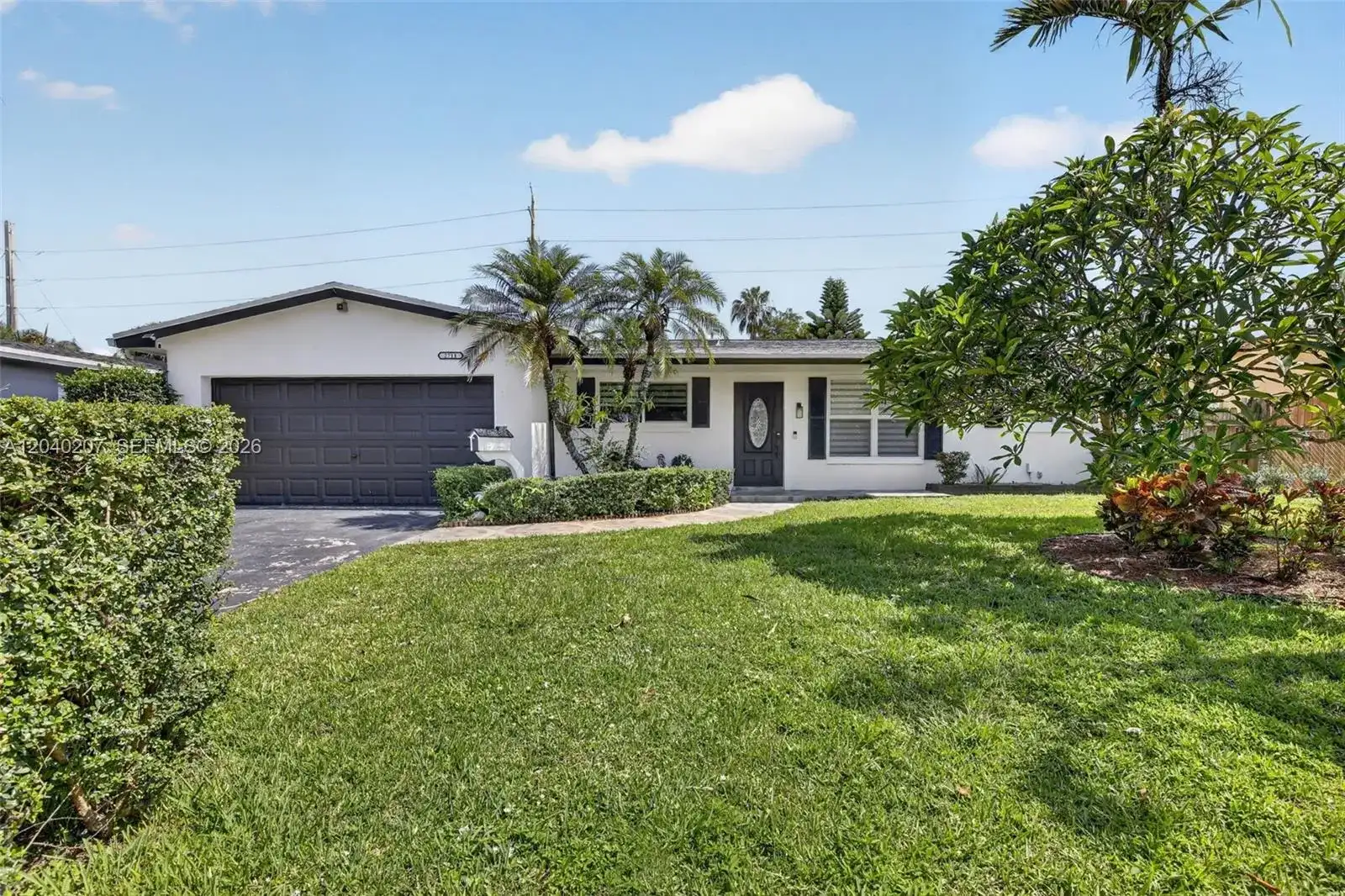 2711 Arthur St, Hollywood FL 33020