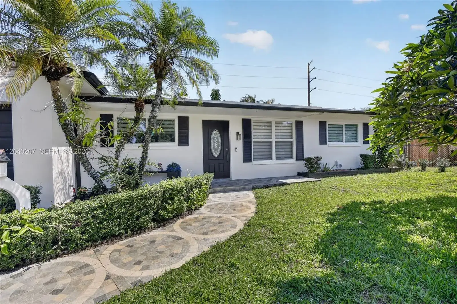 2711 Arthur St, Hollywood FL 33020 photo 2