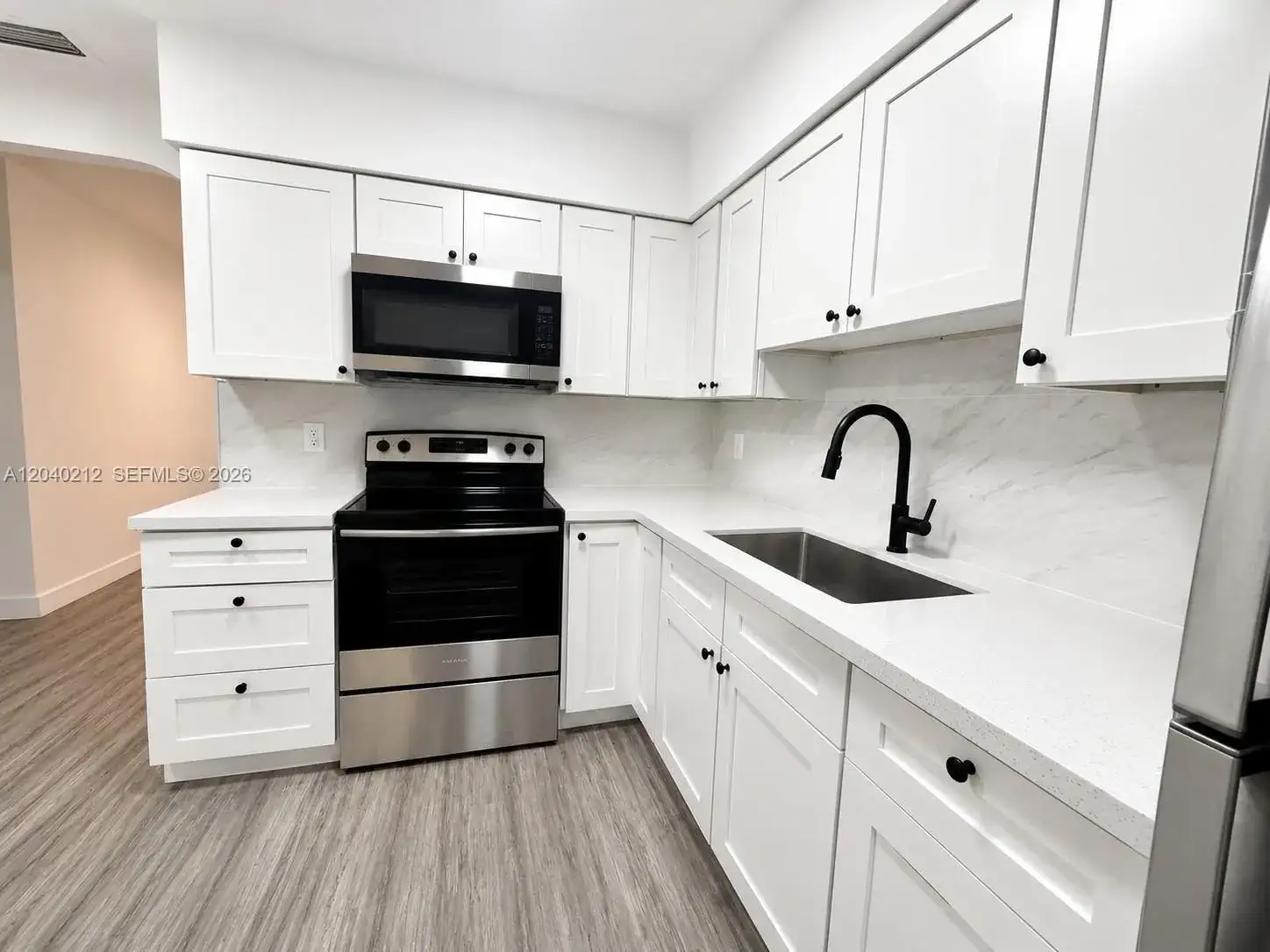 730 SW 5th ave # 1, Hallandale Beach FL 33009 photo 2