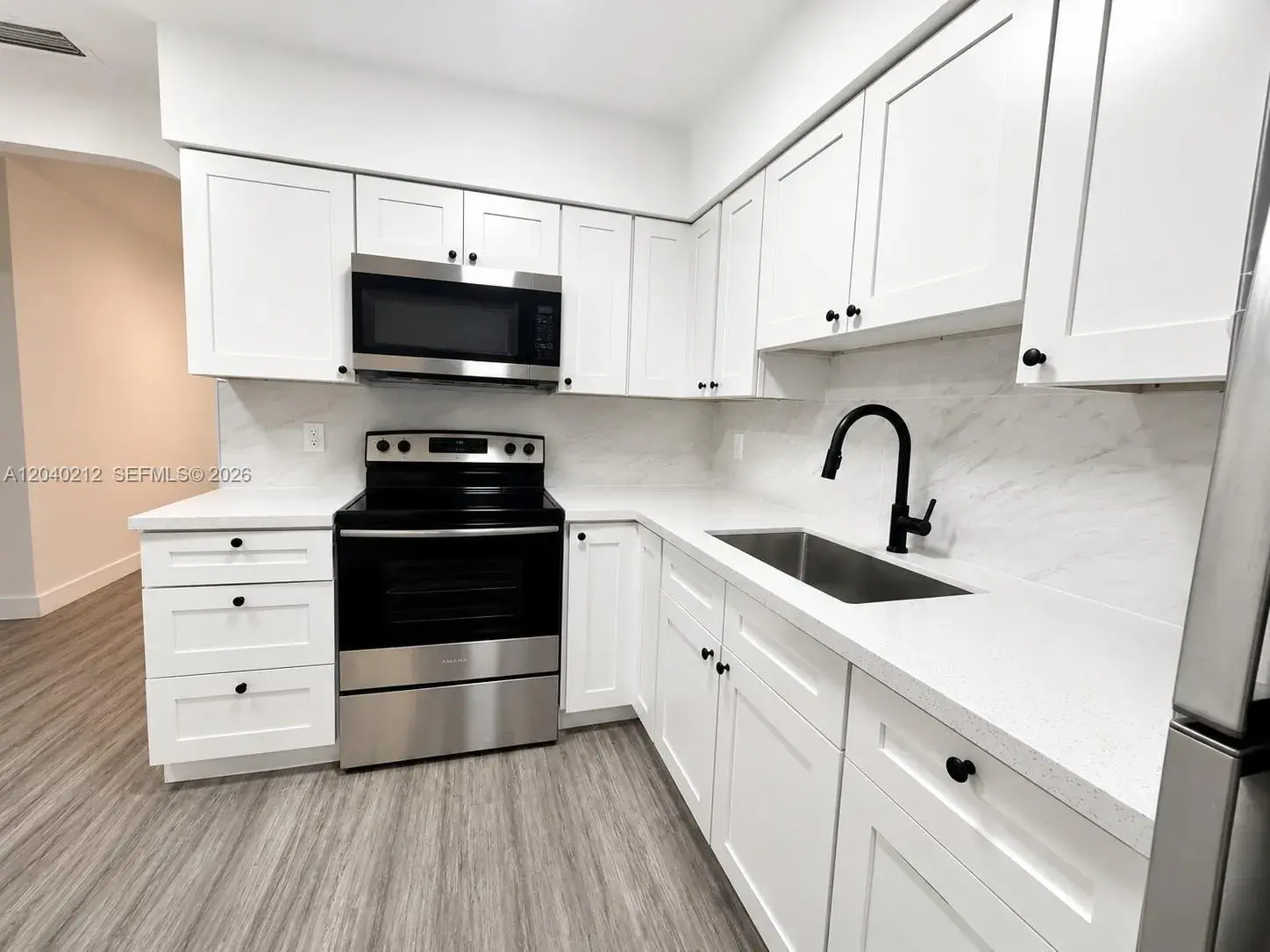 730 SW 5th St # 1, Hallandale Beach FL 33009