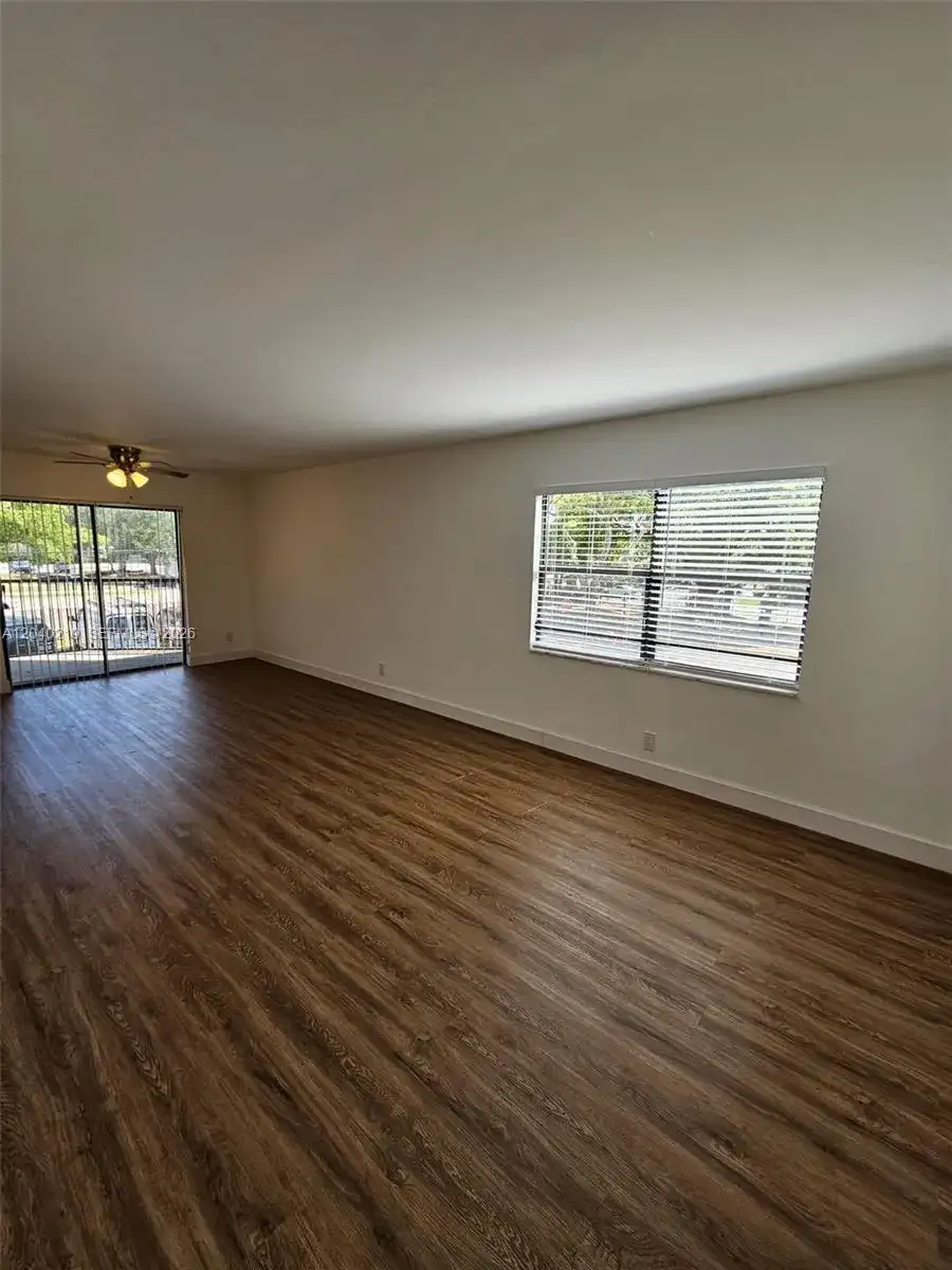 3252 Foxcroft Rd # 216, Miramar FL 33025 photo 2