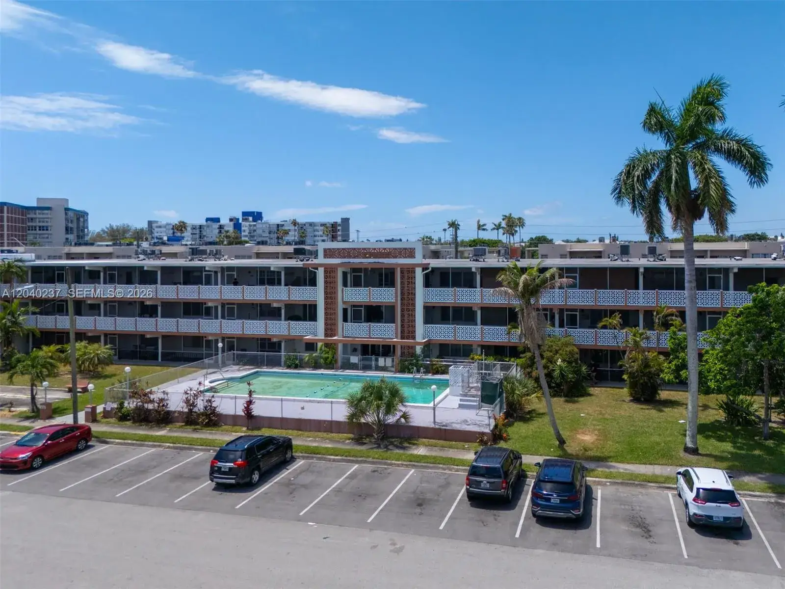 1450 NE 170th St # 115, North Miami Beach FL 33162